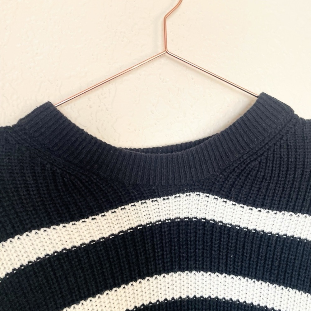 H&M Black White Knit Cotton Sweater Size Large Minimalist Chic - Picture 4 of 8